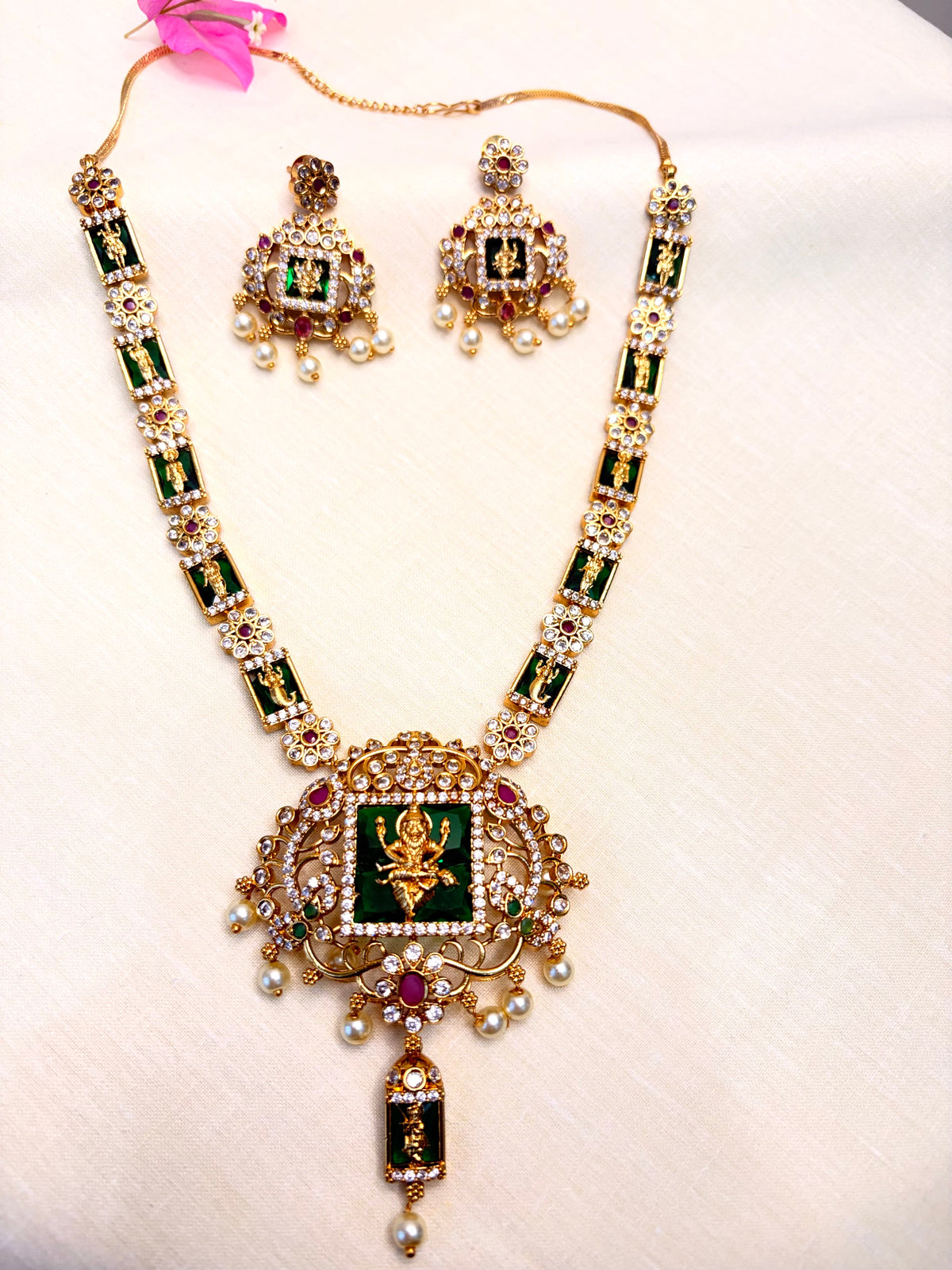 Vishnu Avatar necklace set with Narasimha pendant