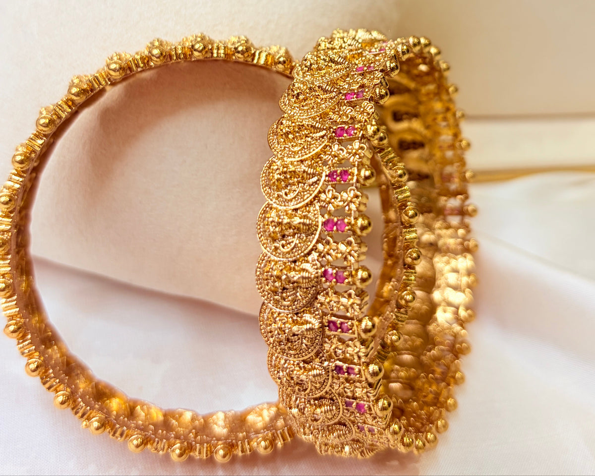 Traditional Kasu Bangles with Red stones
