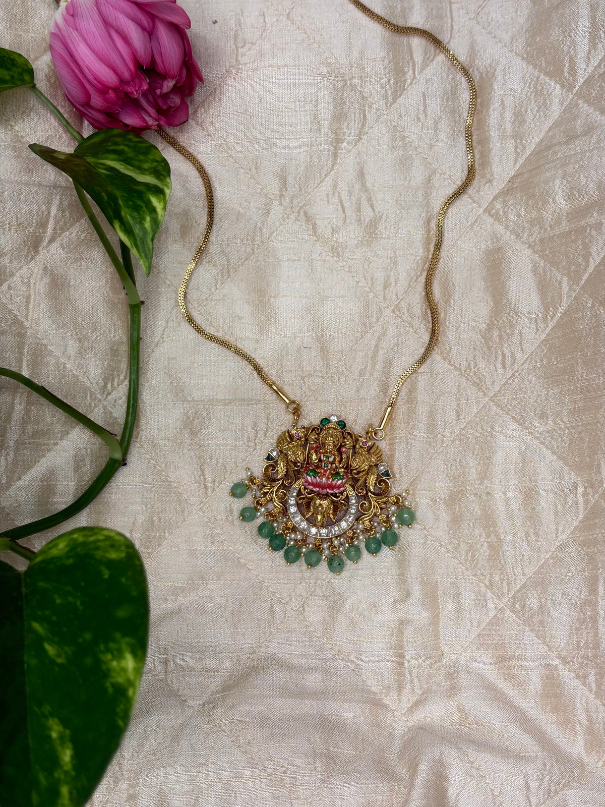 Lakshmi Pendant long Chain