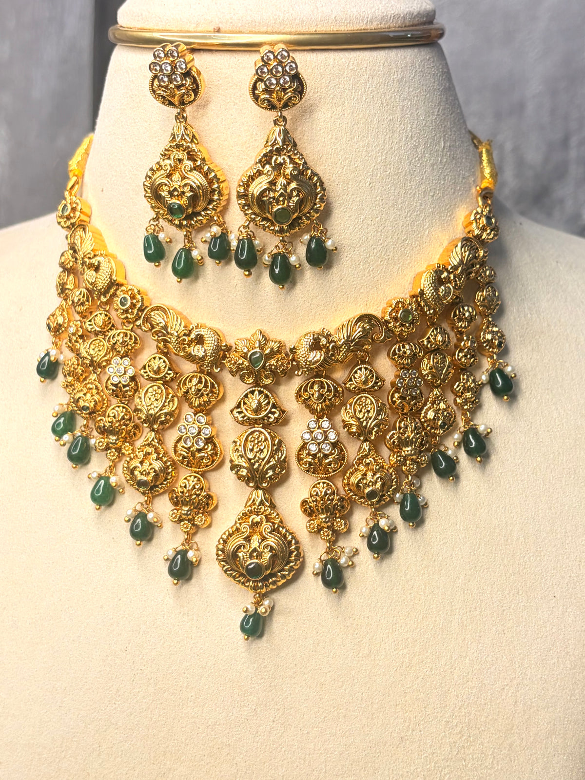 Antique Choker Set