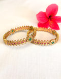 Antique Kundan Bangles