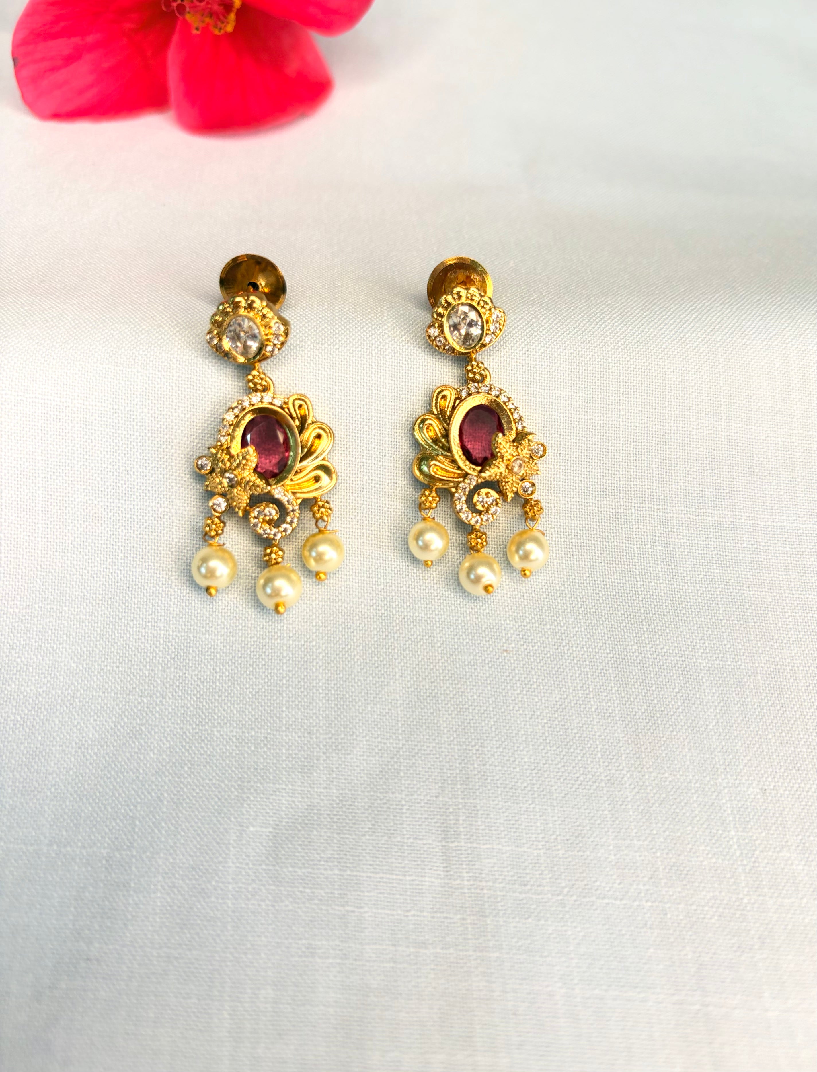 Kundan-Style Drop Earrings with Pearl Latkan